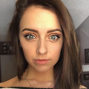 Meet your Posher, Riley